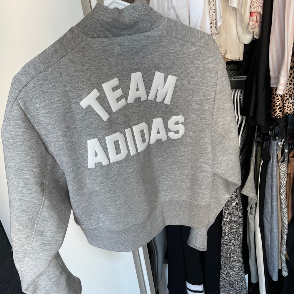 Crop sweater